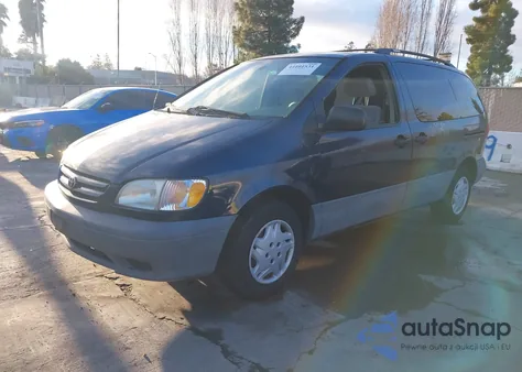 2001 Toyota Sienna Le/Xle z USA, uszkodzony, nr VIN 4T3ZF13C31U368865